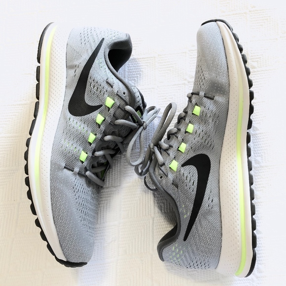 nike air zoom vomero 12 fluo yellow nike air zoom vomero 12 fluo yellow